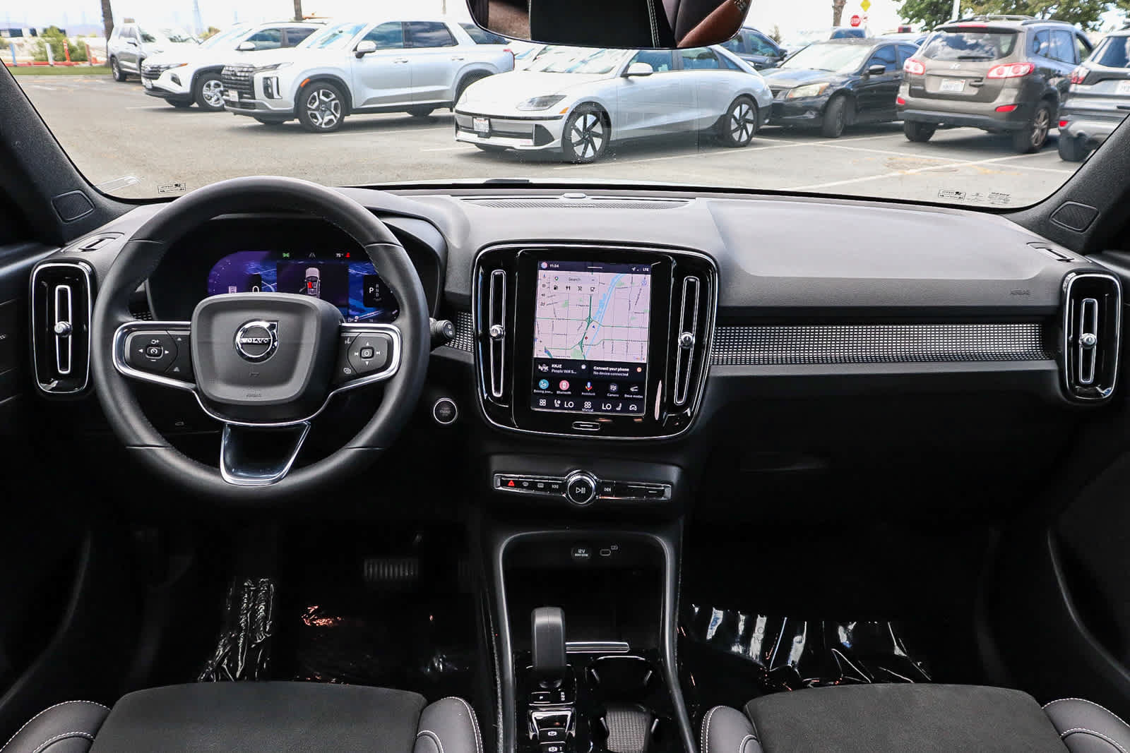 Used 2023 Volvo XC40 B5 Ultimate AWD/4WD image 16