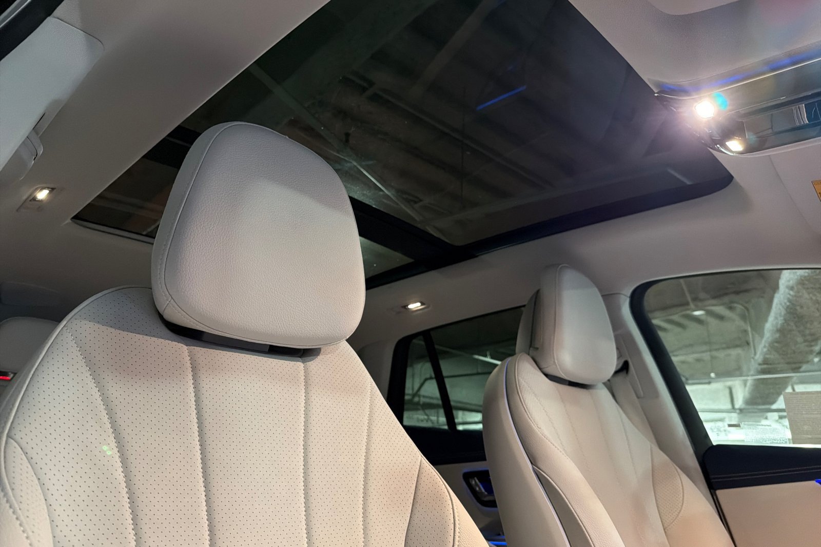 New 2026 Mercedes-Benz EQE 320 4MATIC SUV image 16