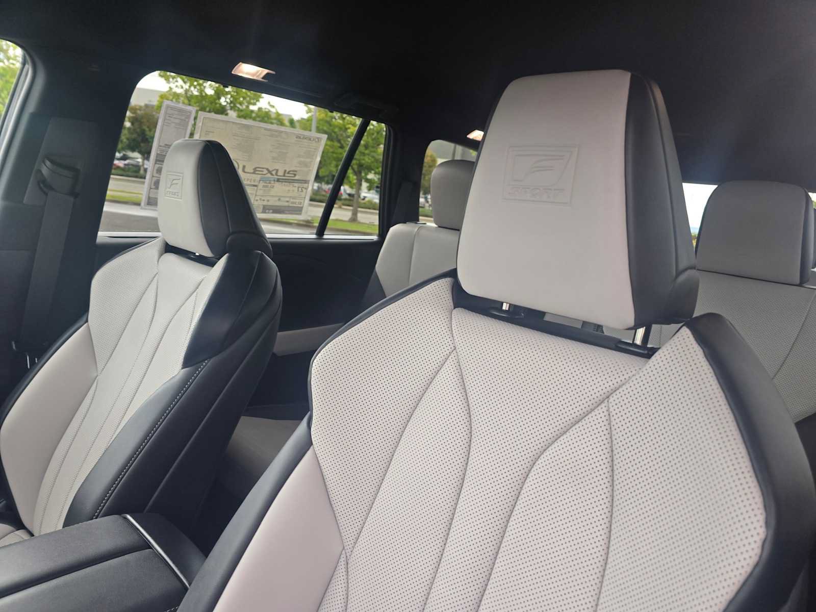 New 2026 Lexus TX 500h AWD image 25