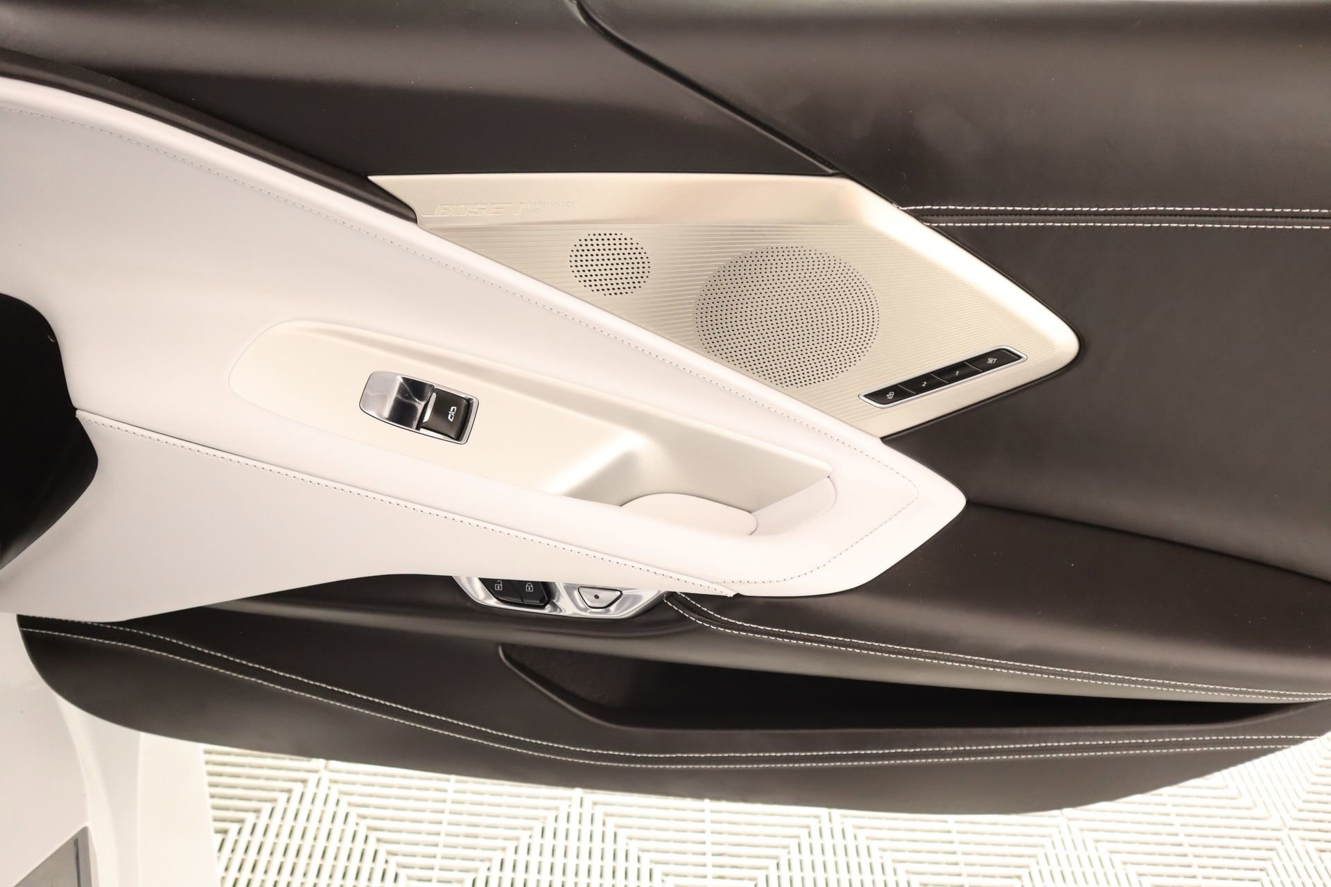 Used 2023 Chevrolet Corvette Stingray Premium Cpe w/ 3LT image 17