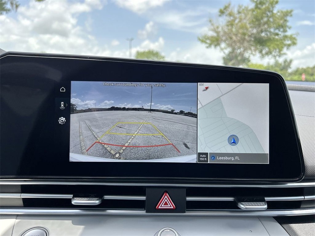 New 2025 Hyundai Elantra Limited image 7