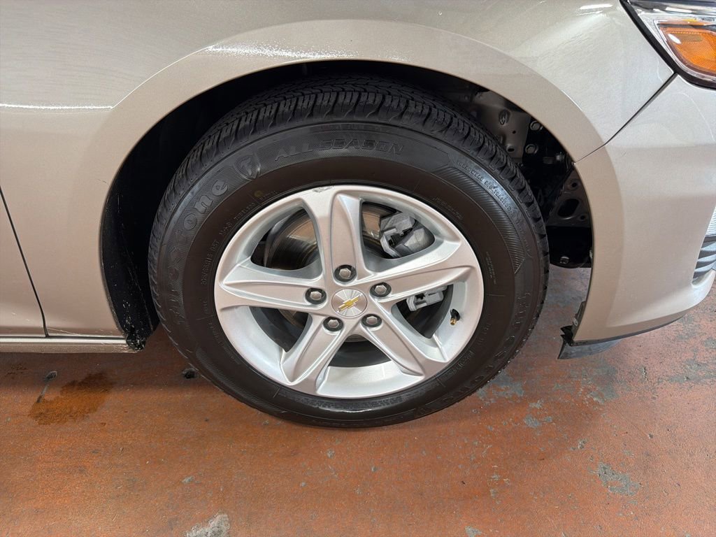 Used 2022 Chevrolet Malibu LS w/ LPO, Convenience Package 1 FWD image 10