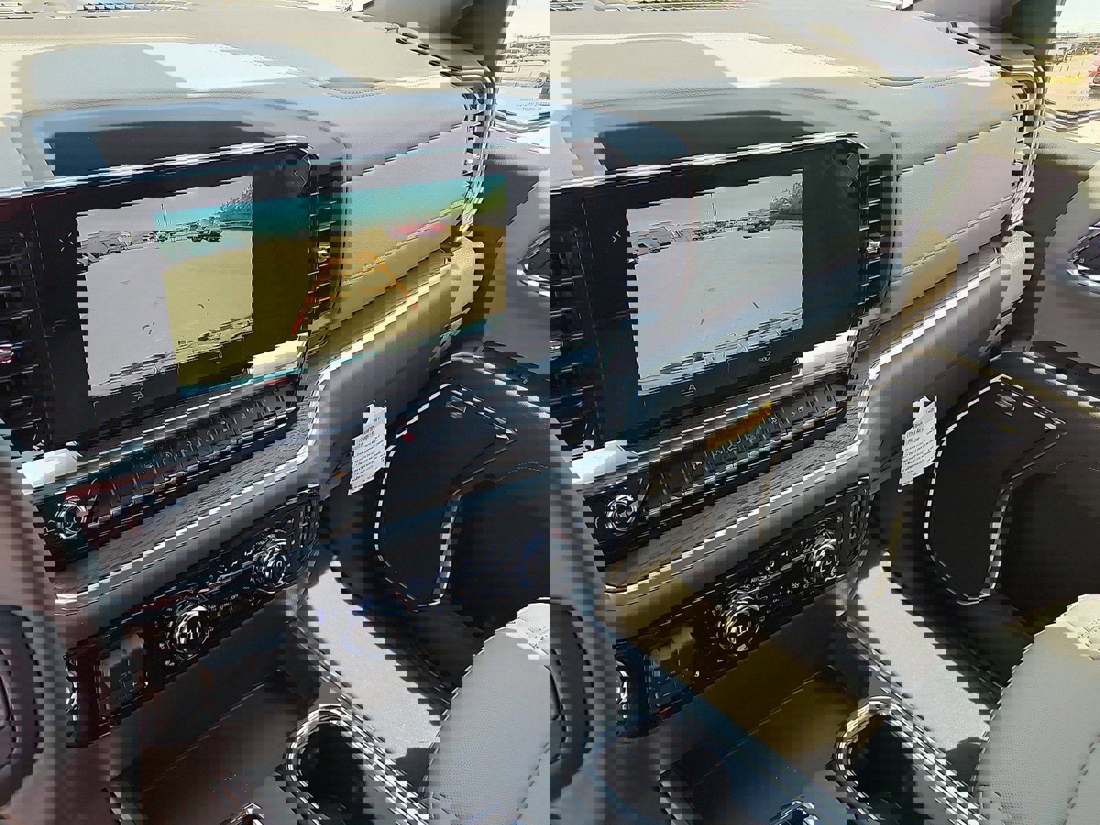 New 2026 GMC Sierra 1500 SLT image 18