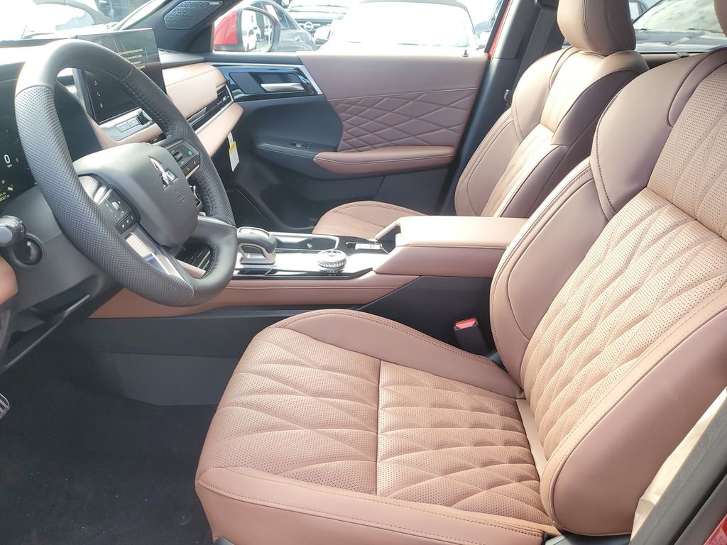 New 2026 Mitsubishi Outlander SEL image 18