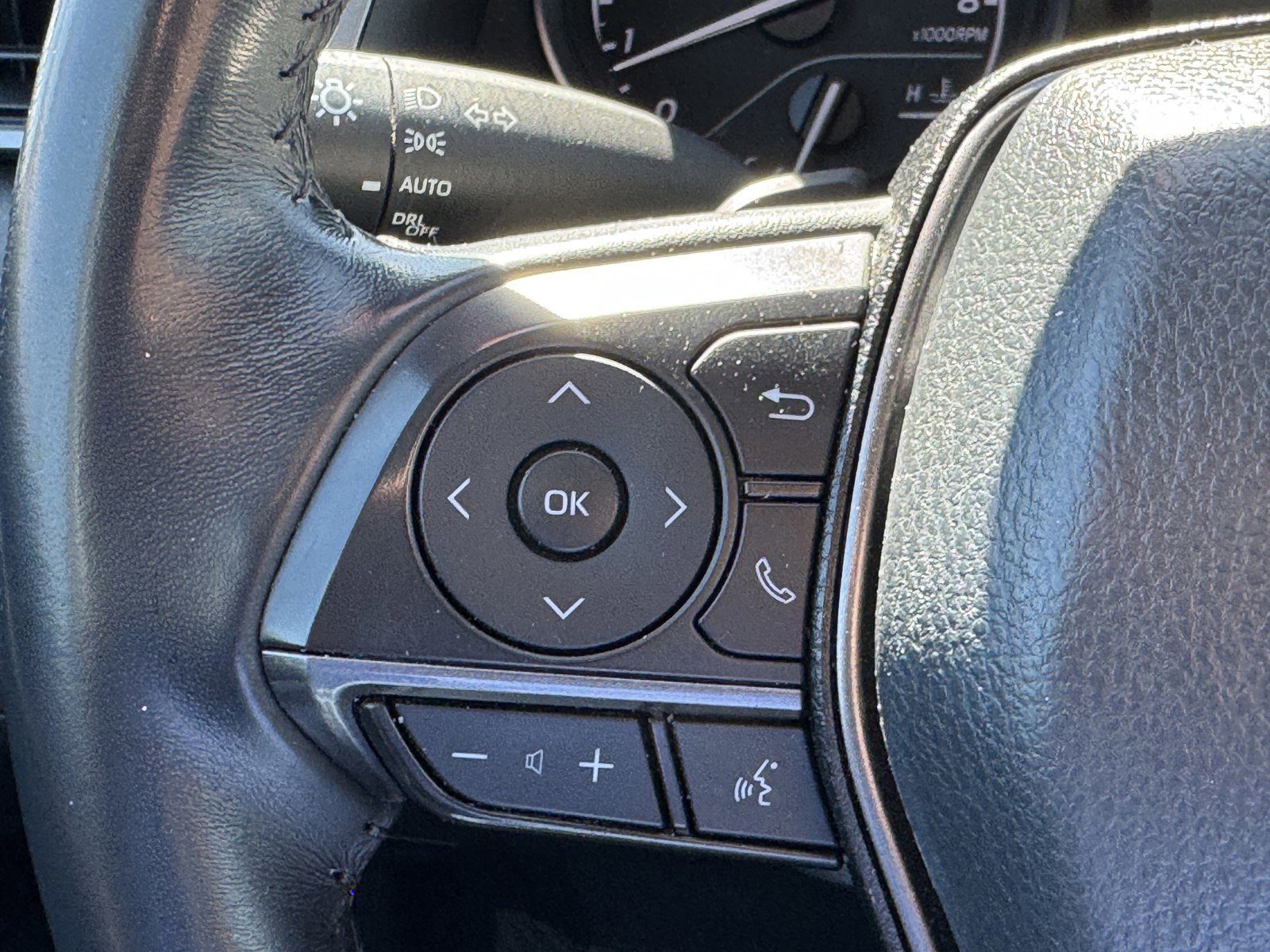 Used 2024 Toyota Camry SE FWD image 19