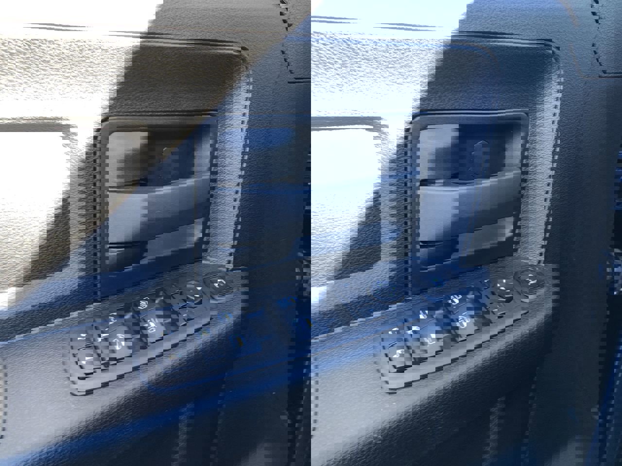 Used 2024 RAM 3500 Tradesman w/ Chrome Appearance Group image 12