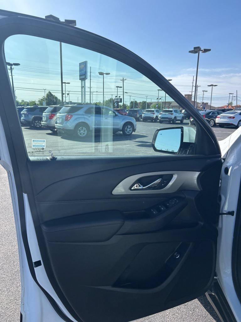 Used 2019 Chevrolet Traverse LT AWD/4WD image 24