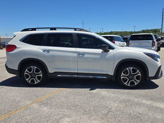 Used 2024 Subaru Ascent Touring w/ Popular Package #2 AWD/4WD image 6