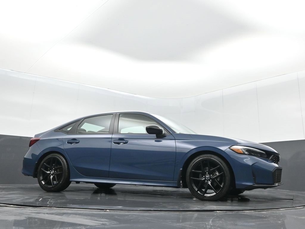 Used 2025 Honda Civic Sport image 29