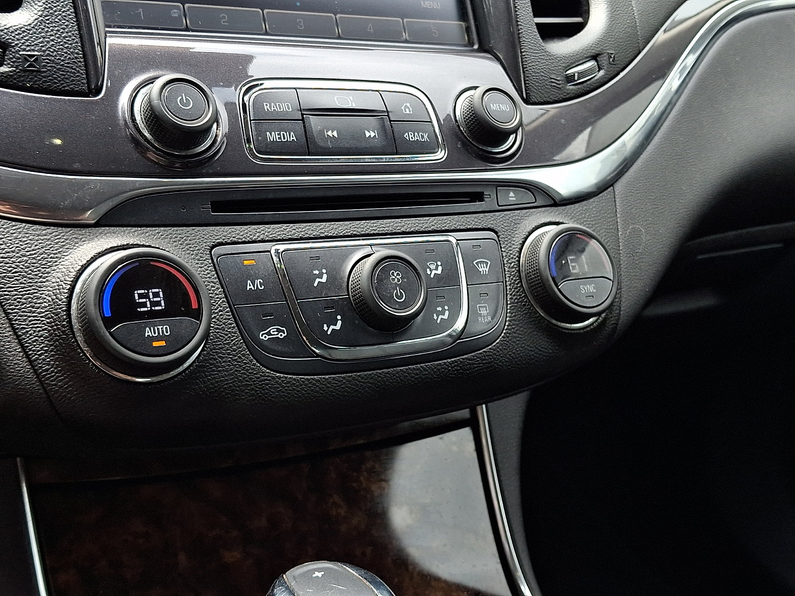 Certified 2015 Chevrolet Impala LT w/ Convenience Package FWD image 16