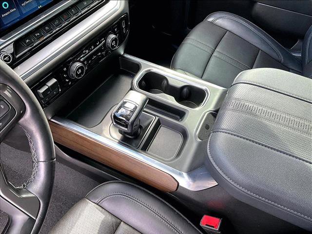 Used 2024 Chevrolet Silverado 1500 High Country w/ Midnight Edition image 15