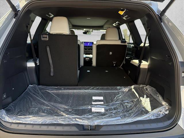 New 2026 Toyota Grand Highlander AWD Hybrid image 23
