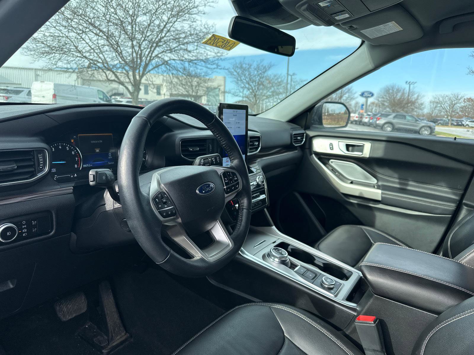 Used 2022 Ford Explorer Limited w/ Limited Technology Package image 17