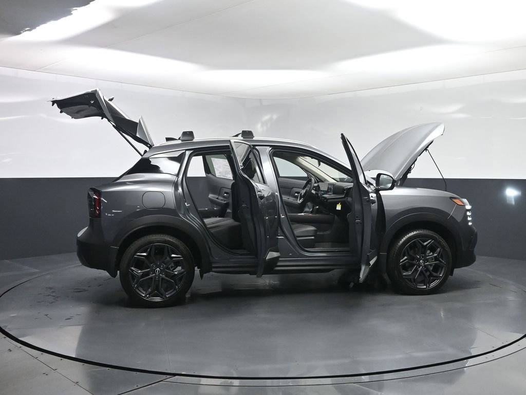 New 2026 Nissan Kicks SR w/ SR Premium Package image 31