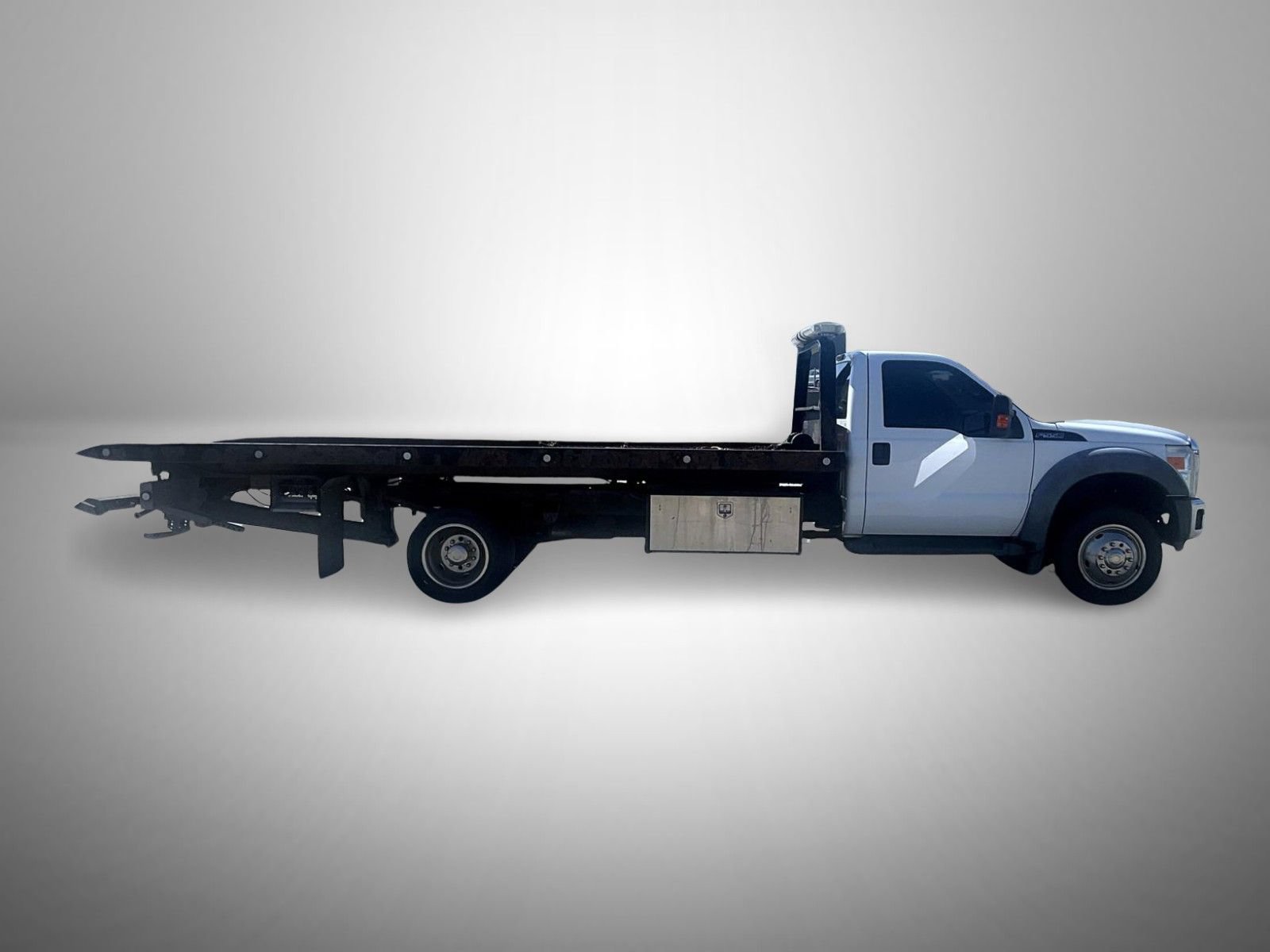 Used 2012 Ford F550 2WD Regular Cab Super Duty w/ Payload Upgrade Pkg image 4