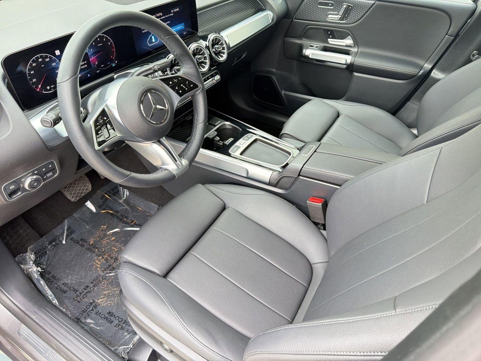 Certified 2026 Mercedes-Benz GLB 250 4MATIC image 4
