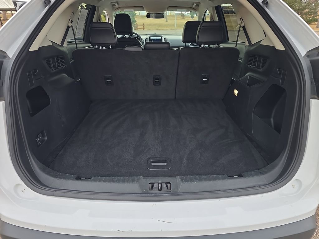 Used 2024 Ford Edge SEL image 22