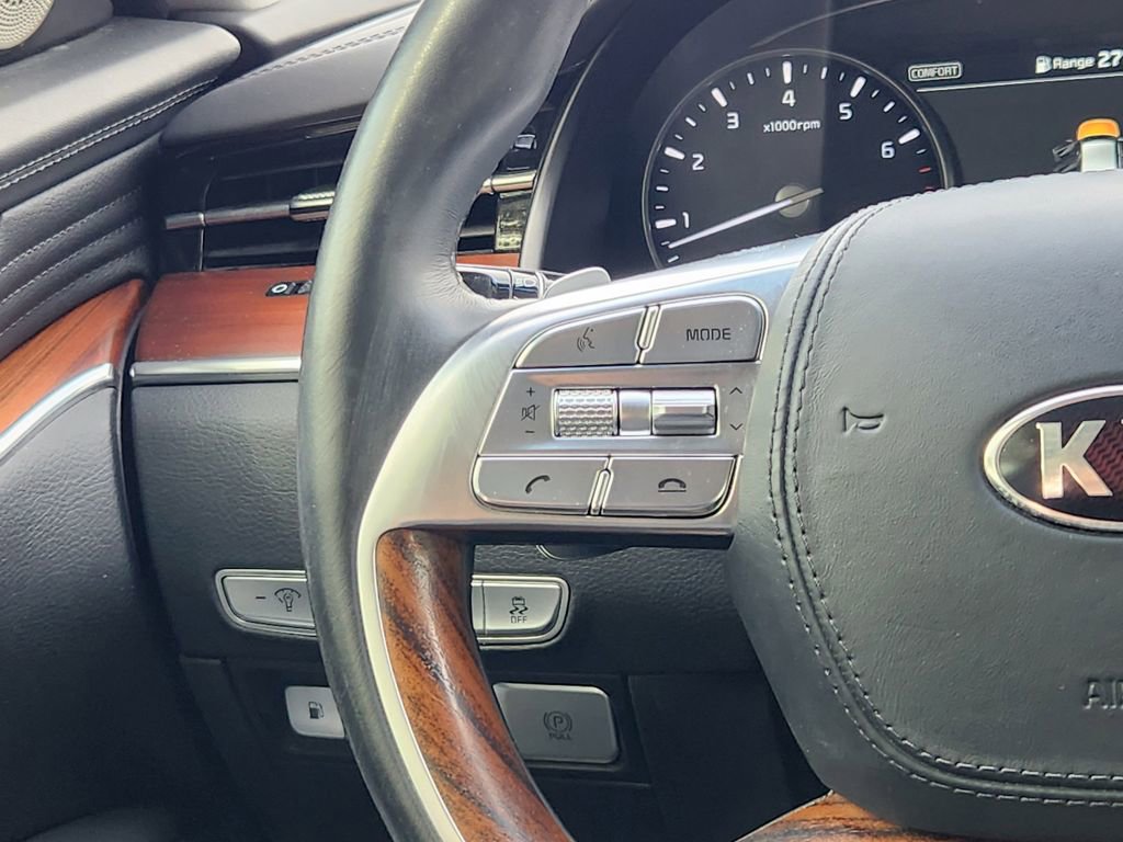 Used 2019 Kia K900 Luxury image 28