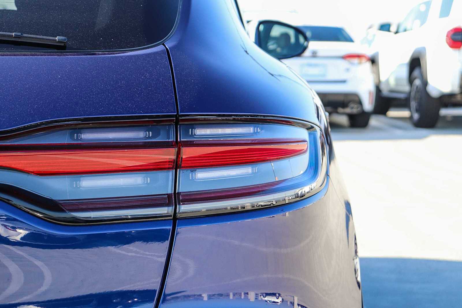 Used 2024 Porsche Macan image 10