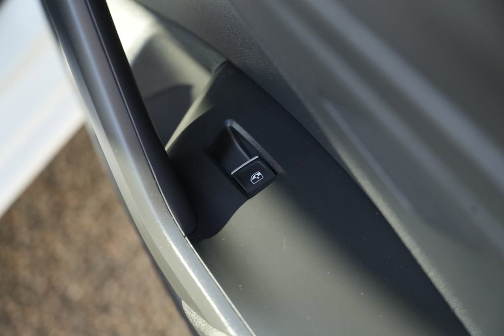 Used 2021 Volkswagen Jetta S w/ Driver Assistance Package FWD image 31