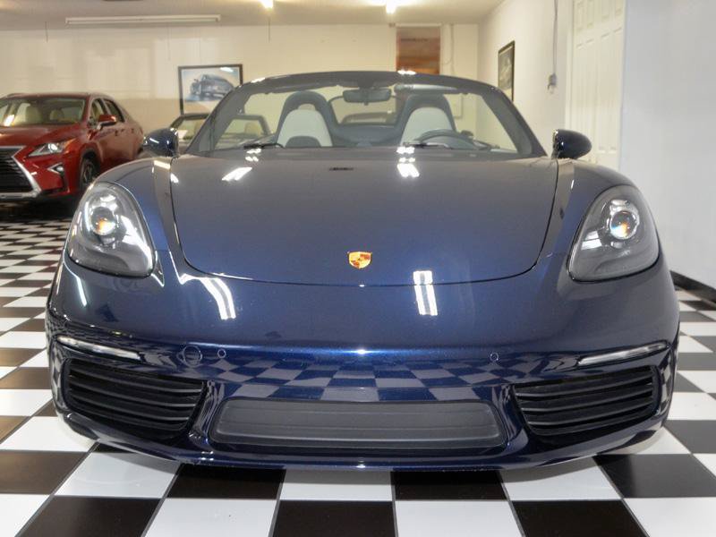 Used 2019 Porsche 718 Boxster S w/ Sport Chrono Package RWD image 4