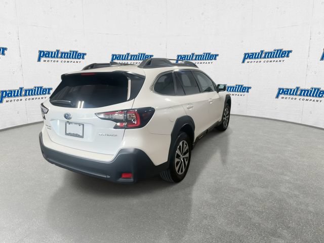 Used 2023 Subaru Outback Premium AWD/4WD image 10