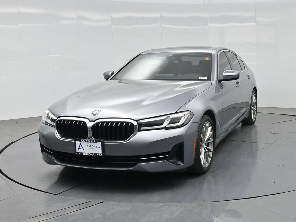 Used 2023 BMW 540i w/ Convenience Package RWD image 28