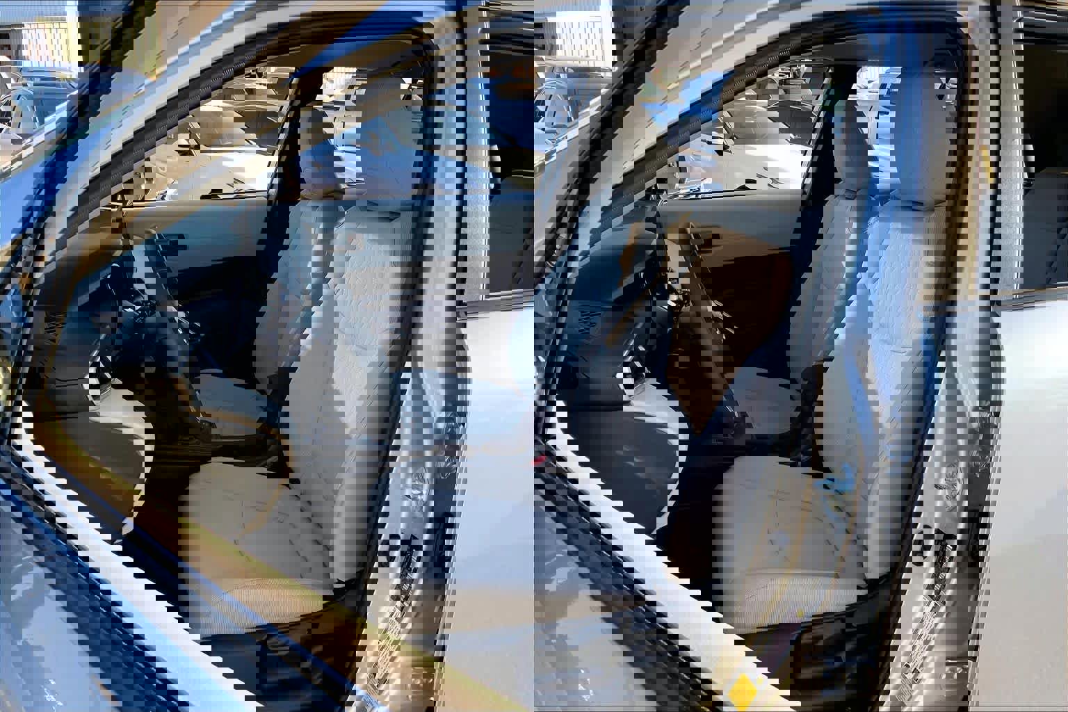 Used 2026 Toyota Corolla Cross LE image 7