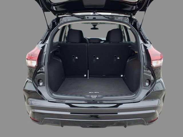 Certified 2025 Nissan Kicks Play S image 8