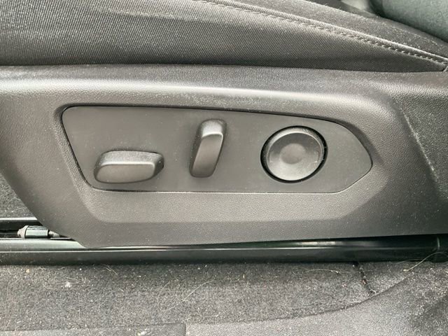 Used 2026 Chevrolet Colorado W/T w/ Advanced Trailering Package AWD/4WD image 24