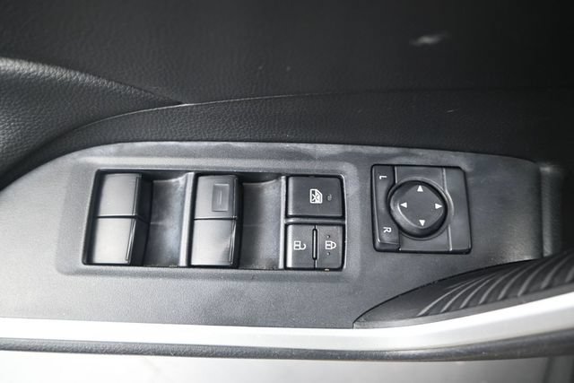 Used 2024 Toyota RAV4 LE FWD image 9