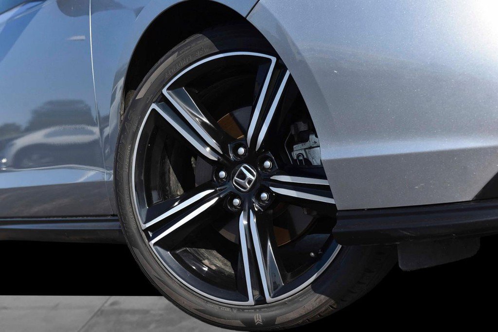 Certified 2024 Honda Accord Sport image 3