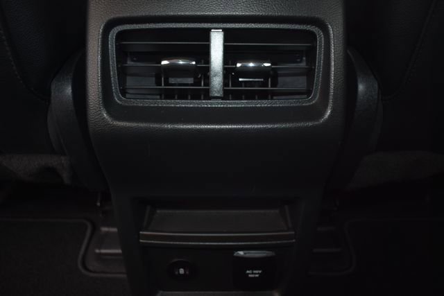 Used 2024 Ford Edge Titanium AWD/4WD image 37