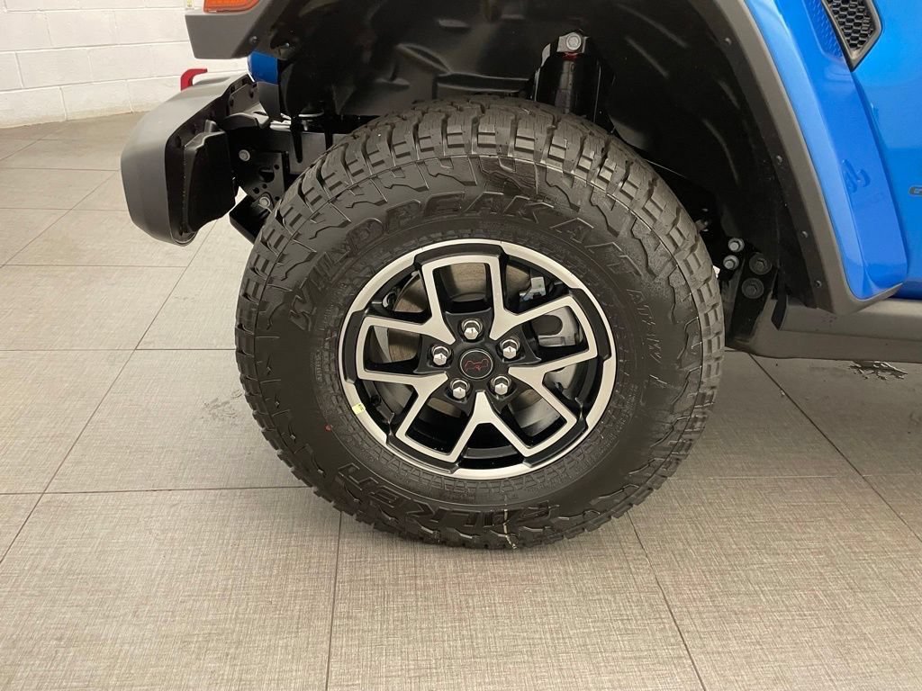 New 2026 Jeep Gladiator Rubicon w/ Whitecap Package AWD/4WD image 8