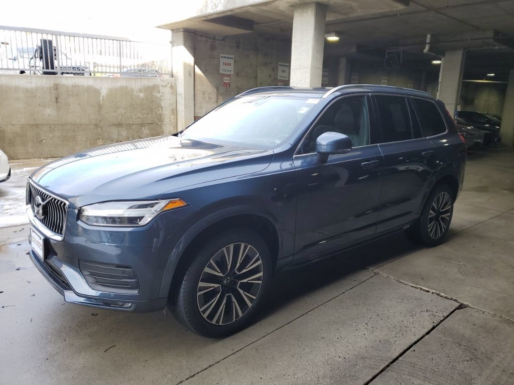 Certified 2022 Volvo XC90 T5 Momentum w/ Advanced Package image 1