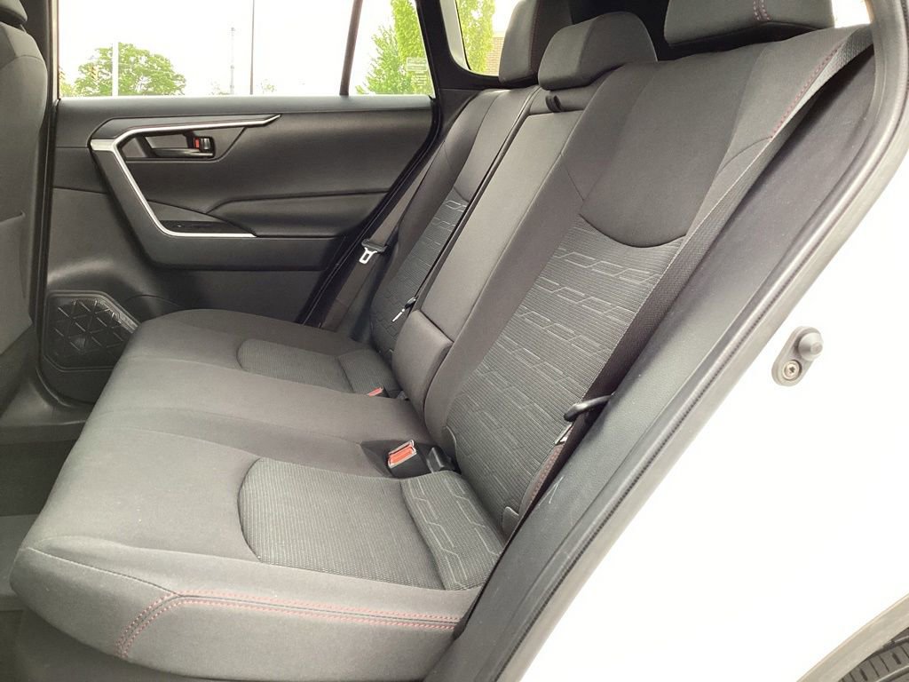 Used 2021 Toyota RAV4 SE w/ Weather & Moonroof Package AWD/4WD image 16