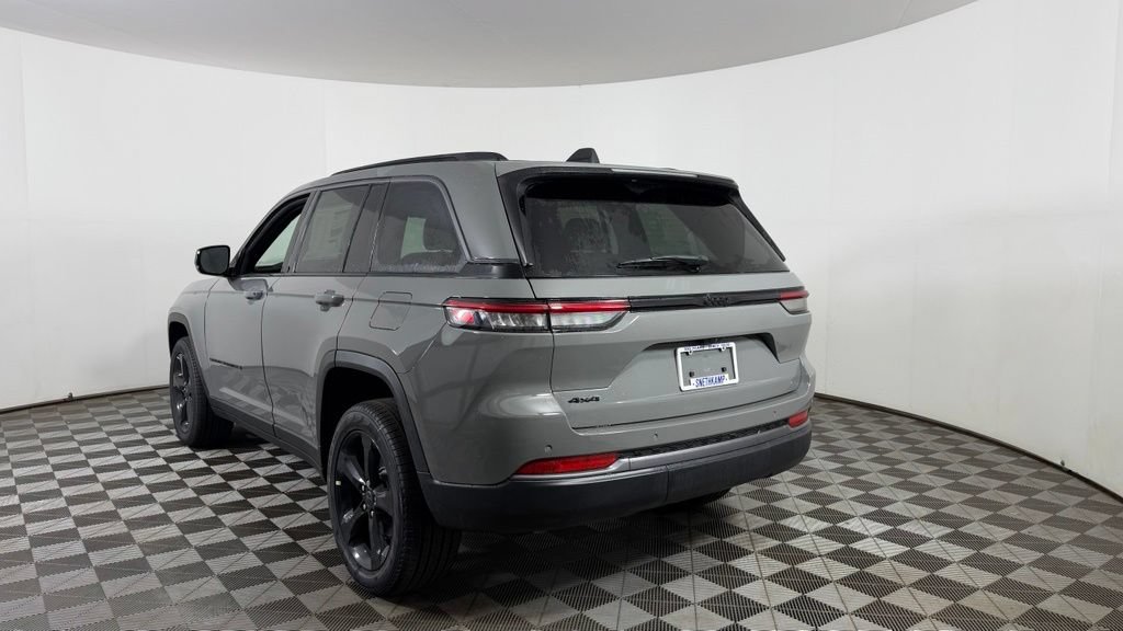 New 2027 Jeep Grand Cherokee Limited AWD/4WD image 5