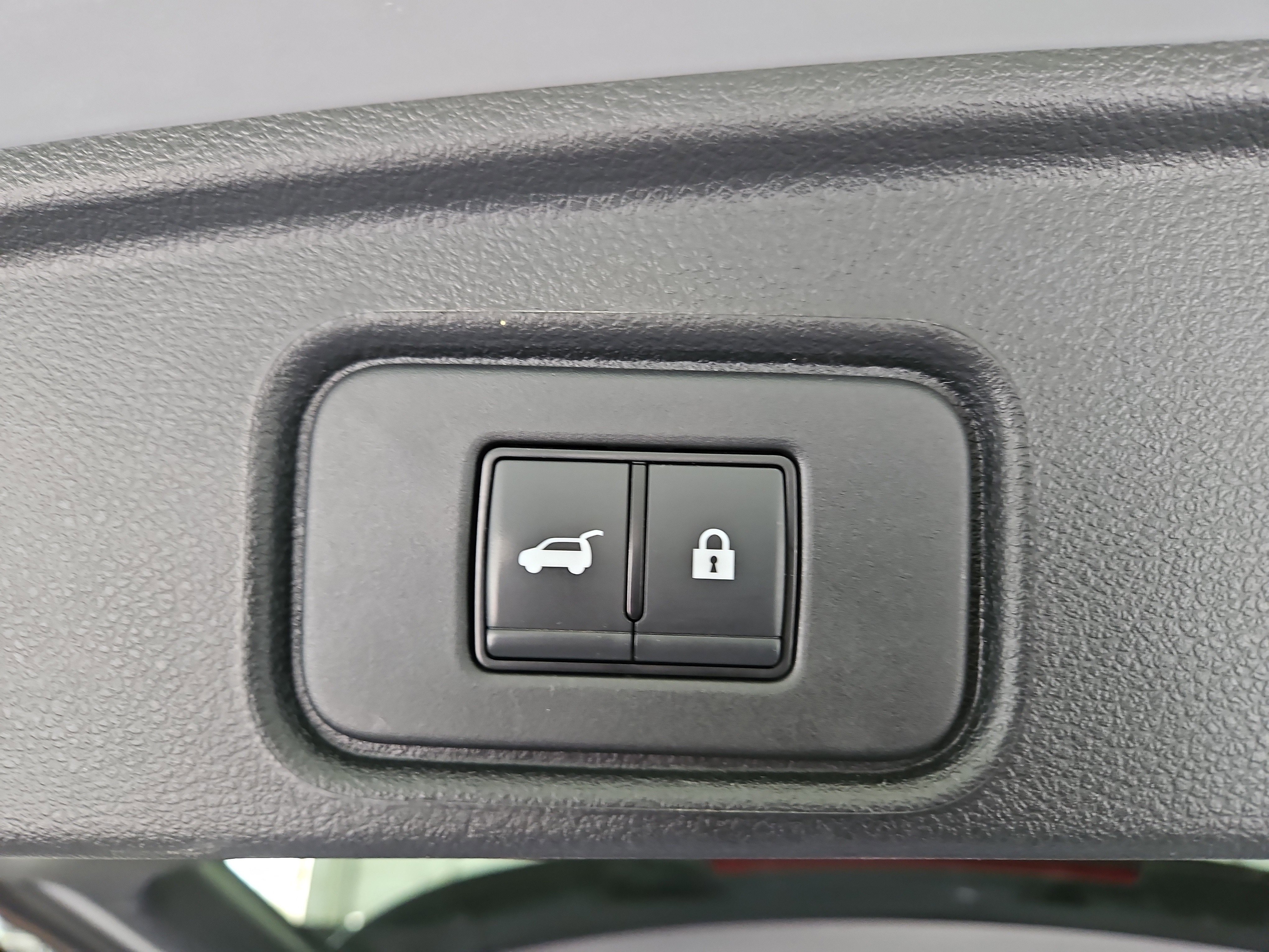 Used 2023 Nissan Pathfinder Platinum w/ Black Appearance Package image 15