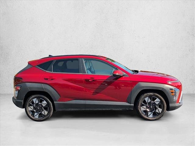 Used 2025 Hyundai Kona SEL FWD image 4