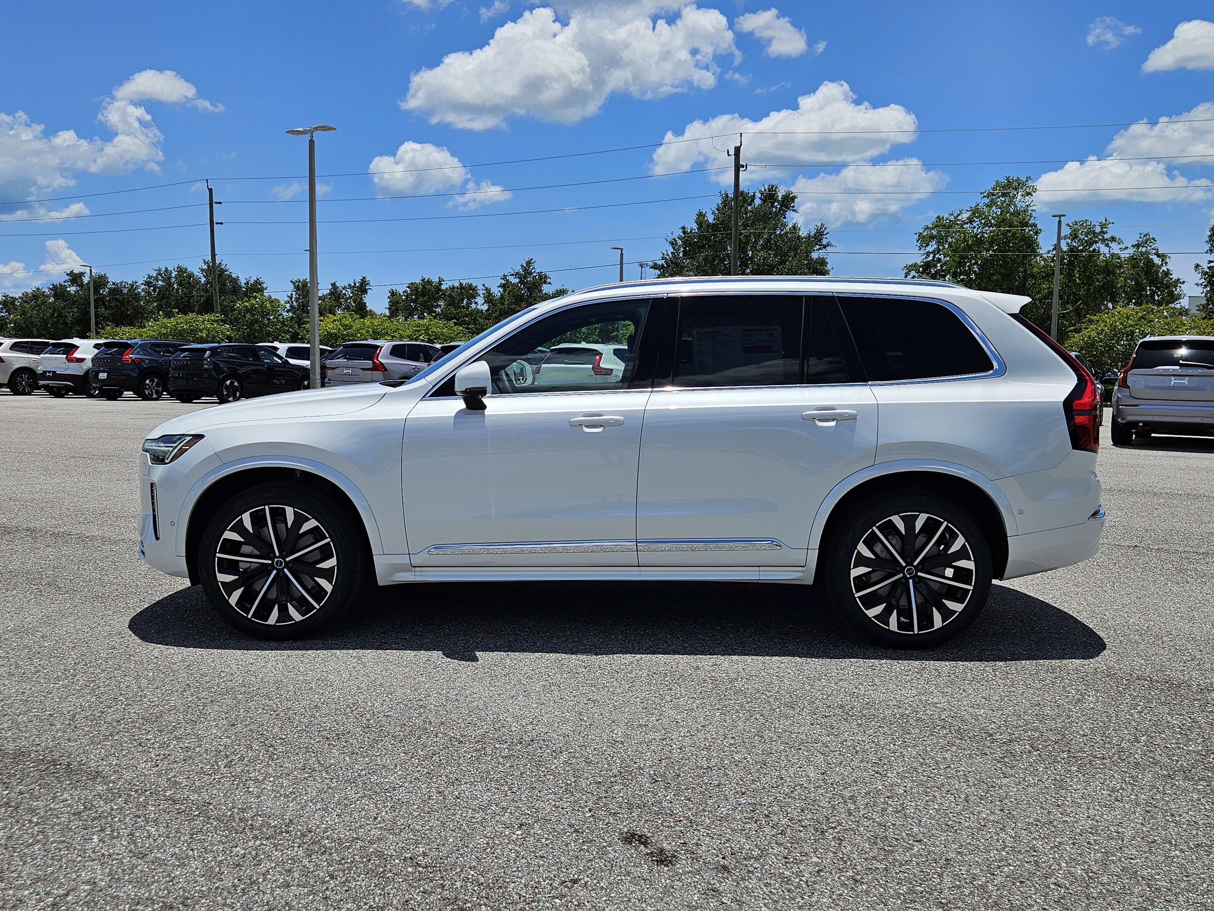 New 2026 Volvo XC90 B5 Plus image 4