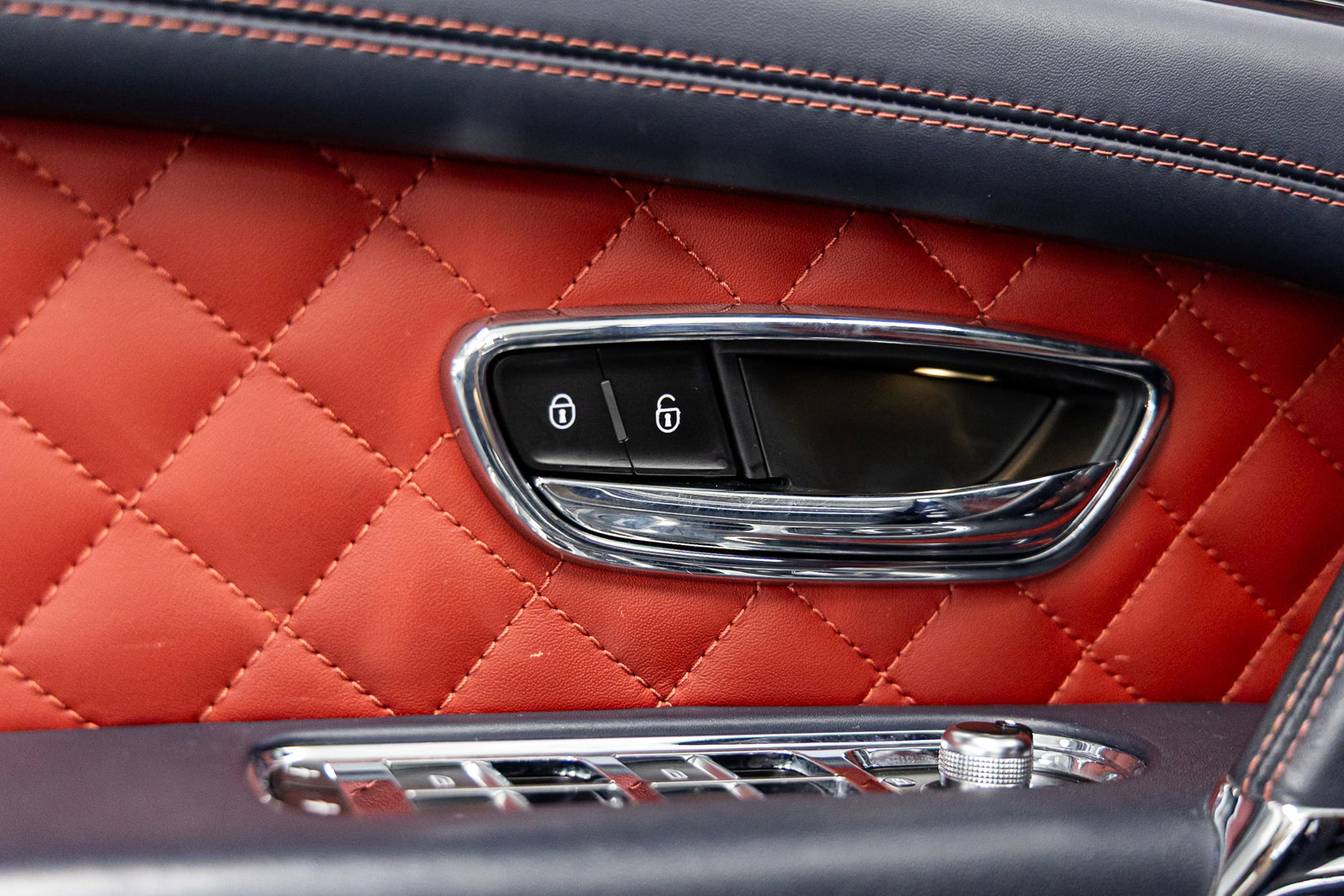 Used 2020 Bentley Bentayga Speed image 25