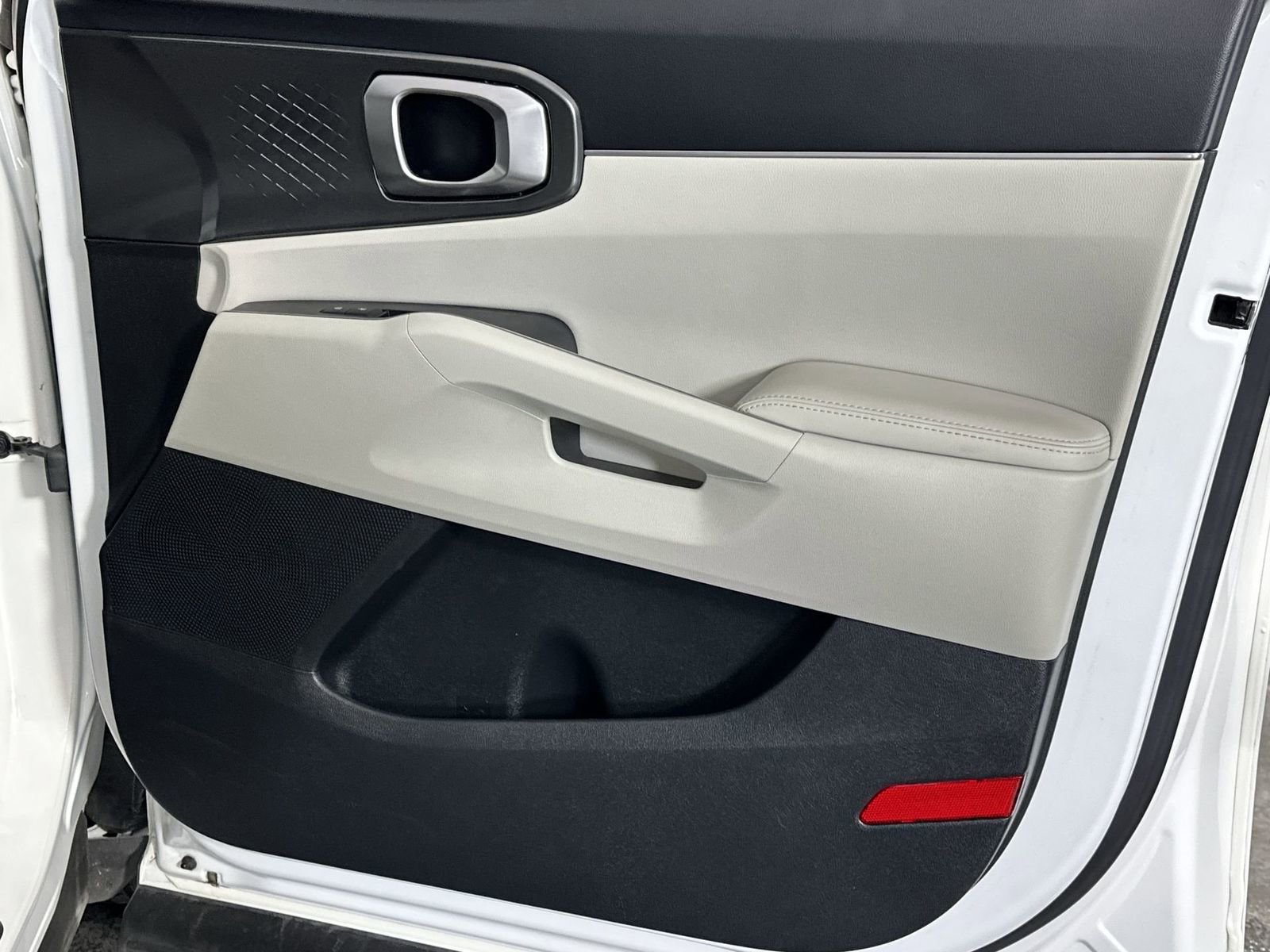 Used 2022 Kia Sorento EX image 35