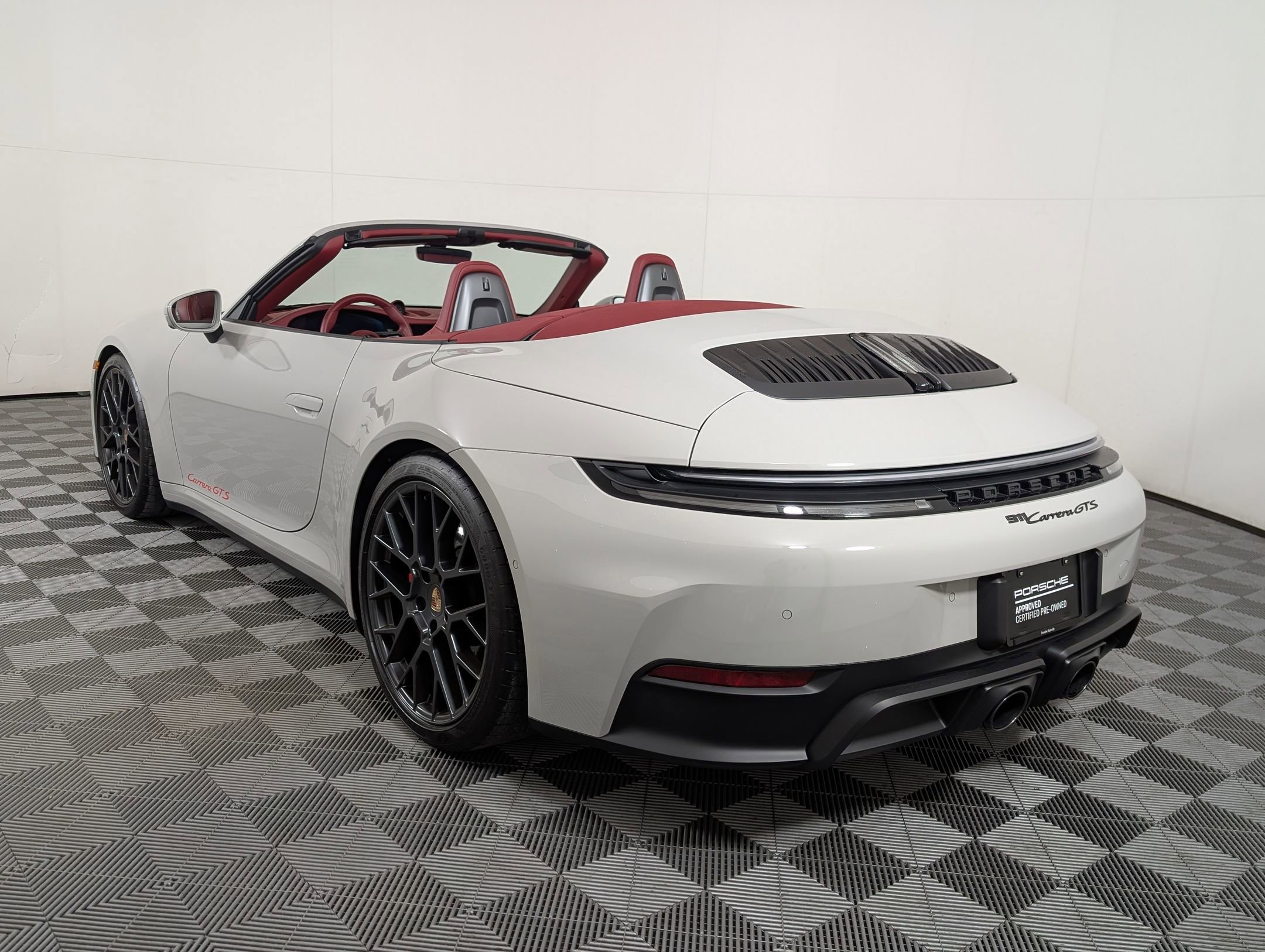 Certified 2026 Porsche 911 Carrera GTS image 3