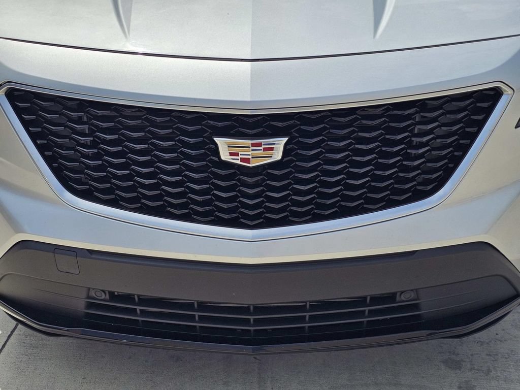 Used 2019 Cadillac XT4 Sport w/ Driver Awareness Package FWD image 6