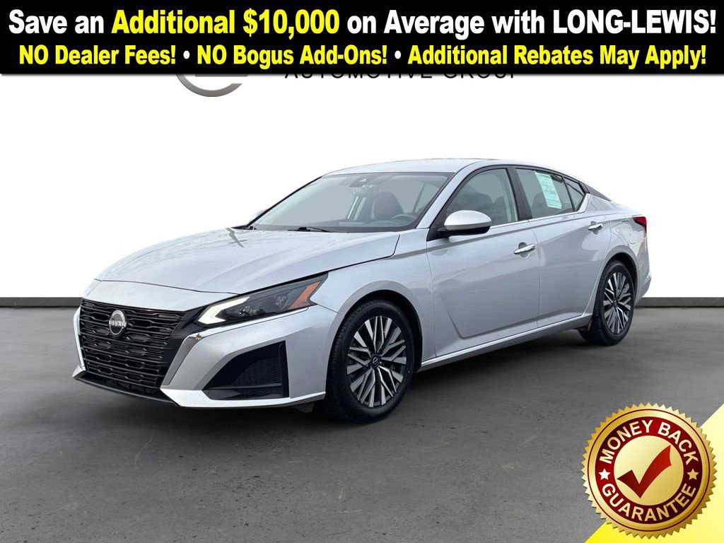 Used 2023 Nissan Altima 2.5 SV image 1