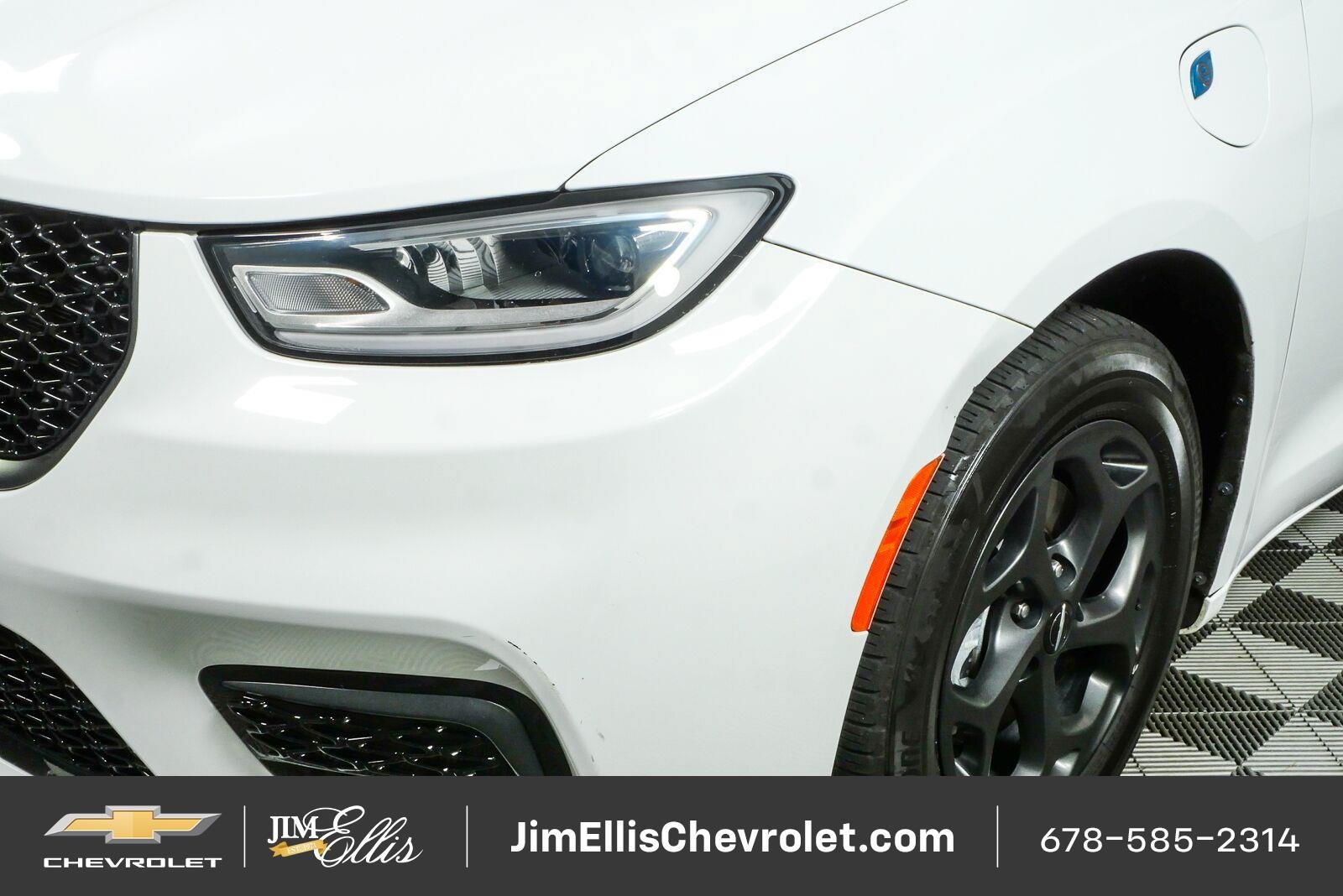Used 2022 Chrysler Pacifica Touring-L w/ S Appearance Package FWD image 36