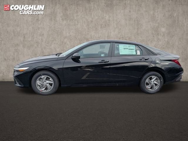 New 2026 Hyundai Elantra SE image 5