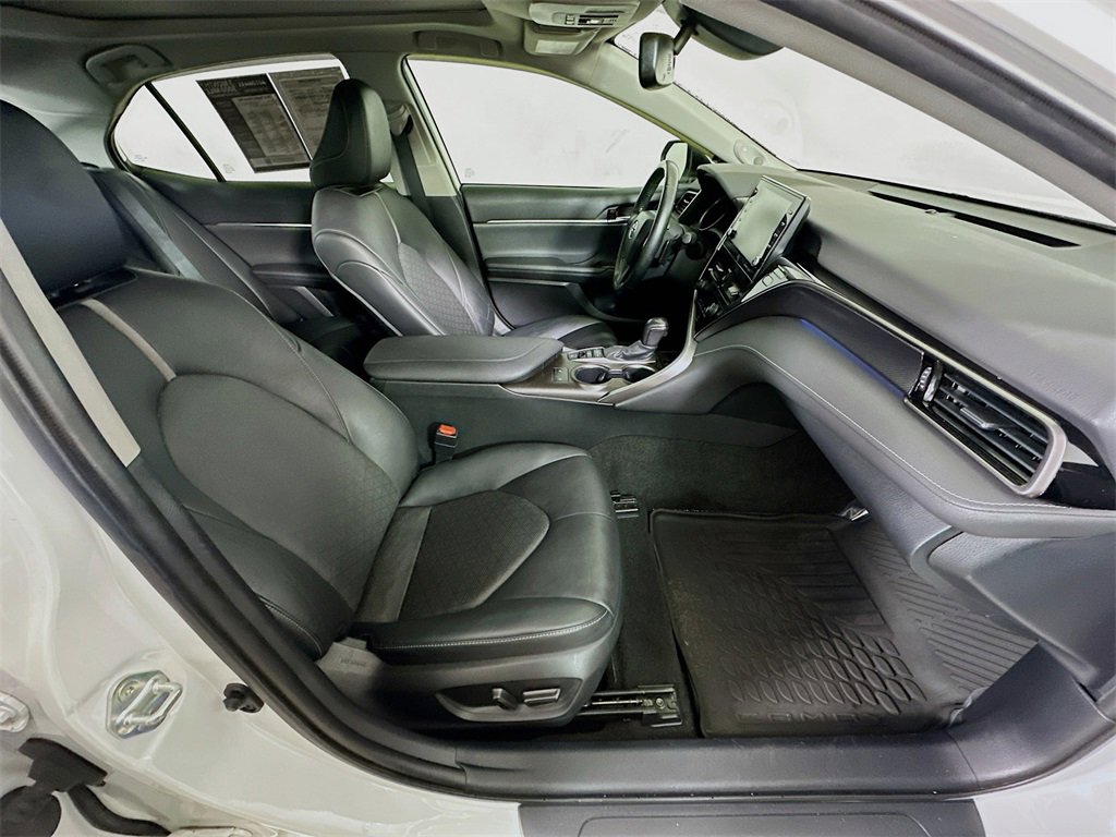 Used 2021 Toyota Camry XSE w/ Navigation Package image 12
