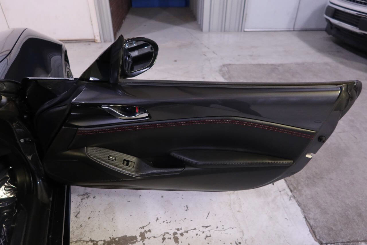 Used 2018 MAZDA MX-5 Miata RF Club w/ Brembo/BBS Package RWD image 13