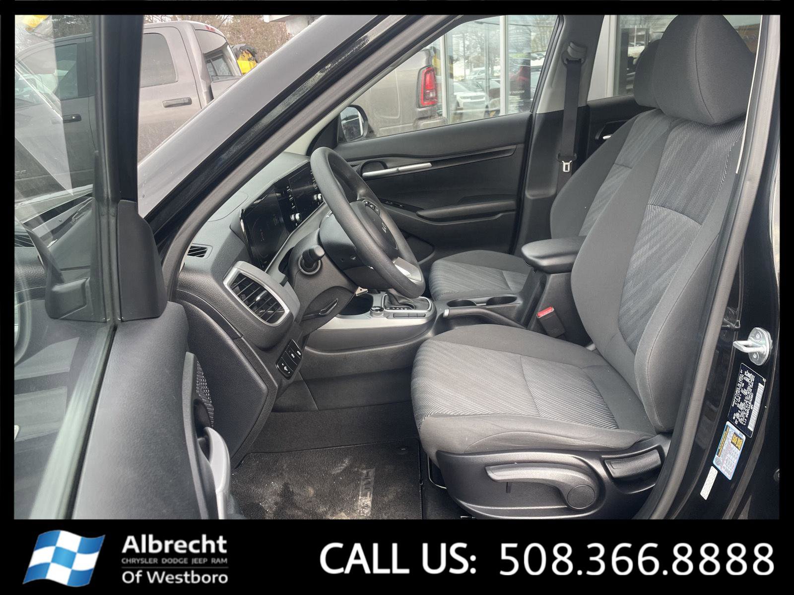 Used 2024 Kia Seltos LX image 10